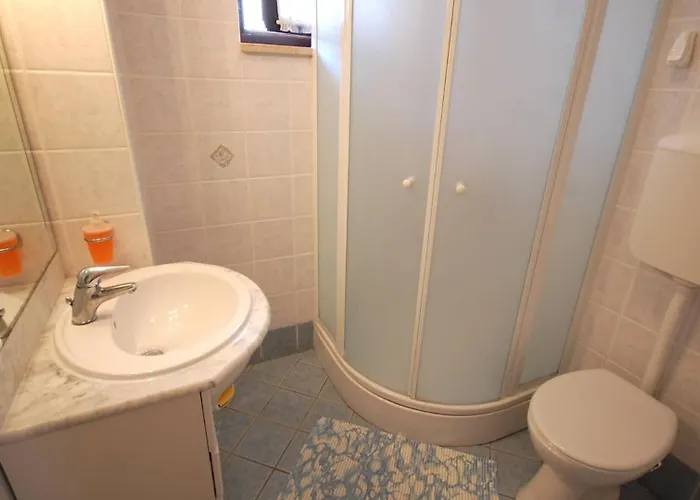 With Parking Space Njivice, Krk - 21860 דירה *